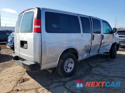 Trzecie zdjęcie samochodu z tyłu: 2020 CHEVROLET EXPRESS G2500 LS VIN:1GAWGEFG7L1254755 - miniatura