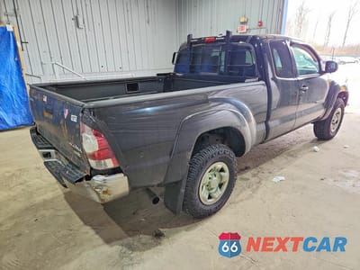Trzecie zdjęcie samochodu z tyłu: 2011 TOYOTA TACOMA ACCESS CAB VIN:5TFUX4EN7BX002380 - miniatura