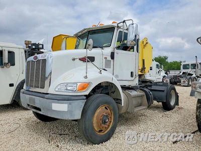 Drugie zdjęcie samochodu z przodu: 2017 PETERBILT 348 SEMI TRUCK VIN:1XP3AJ8X9HD430601 - miniatura
