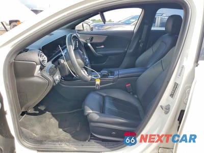 Zdjęcie 7 z 13 samochodu: 2019 MERCEDES-BENZ A 220 VIN:WDD3G4EB6KW000620 - miniatura