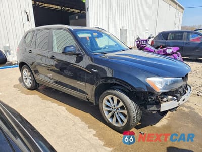 Czwarte zdjęcie samochodu z boku: 2016 BMW X3 XDRIVE28I VIN:5UXWX9C5XG0D88657 - miniatura