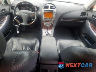 Zdjęcie 8 z 13 samochodu: 2012 LEXUS ES 350 VIN:JTHBK1EG5C2475844 - miniatura