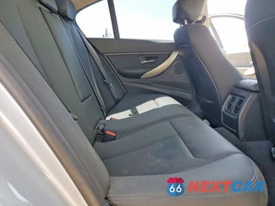 Zdjęcie 10 z 12 samochodu: 2016 BMW 320 I VIN:WBA8A9C56GK617135 - miniatura