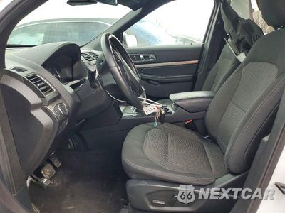 Zdjęcie 7 z 14 samochodu: 2019 FORD EXPLORER XLT VIN:1FM5K7D87KGB29108 - miniatura