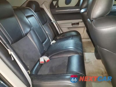 Zdjęcie 10 z 13 samochodu: 2007 CHRYSLER 300C VIN:2C3KA63H47H882083 - miniatura