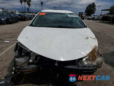 Piąte zdjęcie samochodu w środku: 2014 TOYOTA COROLLA LE VIN:5YFBURHE7EP111420 - miniatura