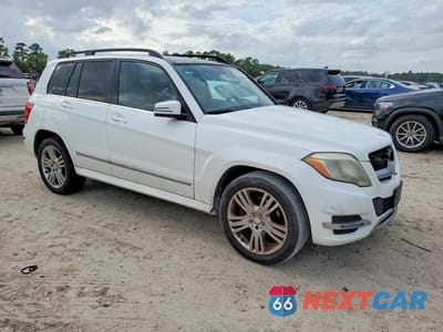 Czwarte zdjęcie samochodu z boku: 2014 MERCEDES-BENZ GLK 350 VIN:WDCGG5HB4EG312652 - miniatura