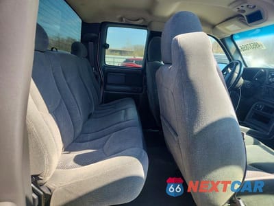 Zdjęcie 10 z 11 samochodu: 2003 CHEVROLET SILVERADO K1500 VIN:2GCEK19T931167906 - miniatura