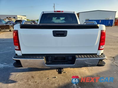 Zdjęcie 6 z 11 samochodu: 2008 GMC SIERRA C1500 VIN:3GTEC13J58G257704 - miniatura