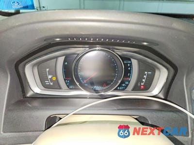 Zdjęcie 9 z 13 samochodu: 2015 VOLVO XC60 T5 PREMIER VIN:YV4612RK0F2691595 - miniatura