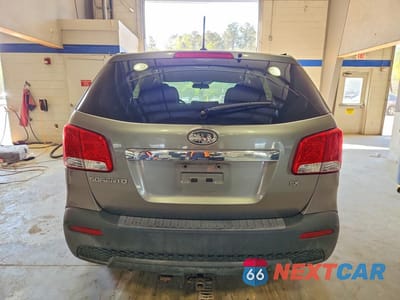 Zdjęcie 6 z 12 samochodu: 2011 KIA SORENTO LX VIN:5XYKT3A18BG167633 - miniatura
