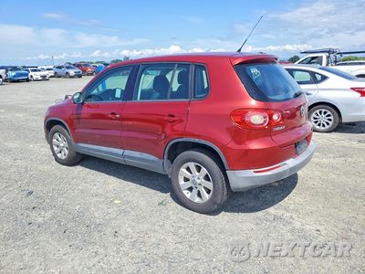 Drugie zdjęcie samochodu z przodu: 2010 VOLKSWAGEN TIGUAN S VIN:WVGAV7AX4AW000474 - miniatura