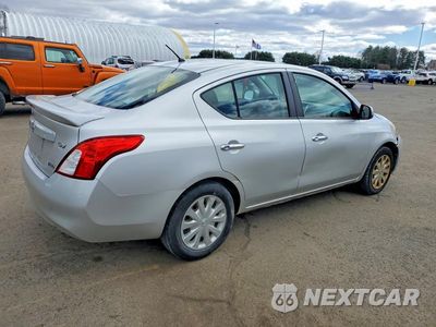Trzecie zdjęcie samochodu z tyłu: 2013 NISSAN VERSA 1.6 S VIN:3N1CN7AP5DL853508 - miniatura