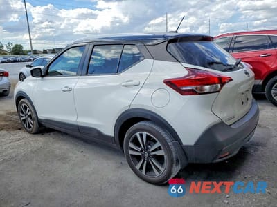Drugie zdjęcie samochodu z przodu: 2019 NISSAN KICKS SV VIN:3N1CP5CU8KL565450 - miniatura