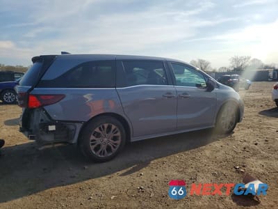 Trzecie zdjęcie samochodu z tyłu: 2025 HONDA ODYSSEY TOURING VIN:5FNRL6H8XSB037718 - miniatura