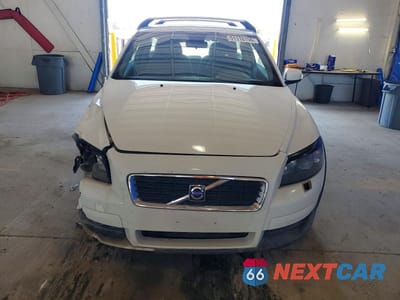 Piąte zdjęcie samochodu w środku: 2010 VOLVO C30 T5 VIN:YV1672MK4A2174540 - miniatura