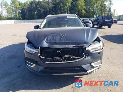 Piąte zdjęcie samochodu w środku: 2019 VOLVO XC60 T6 INSCRIPTION VIN:LYVA22RL1KB229929 - miniatura