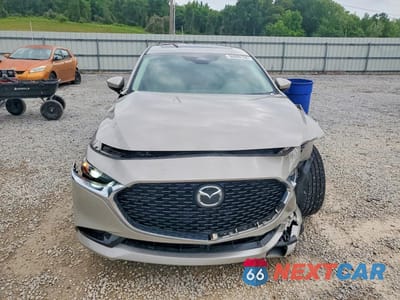 Piąte zdjęcie samochodu w środku: 2025 MAZDA 3 PREFERRED VIN:3MZBPACM5SM471874 - miniatura