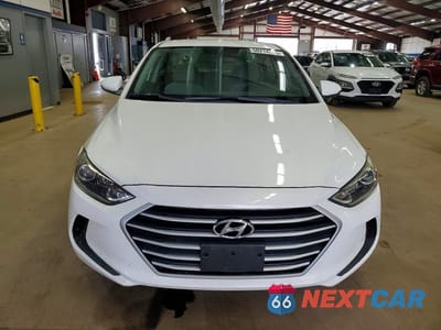 Piąte zdjęcie samochodu w środku: 2017 HYUNDAI ELANTRA SE VIN:5NPD74LF7HH140243 - miniatura