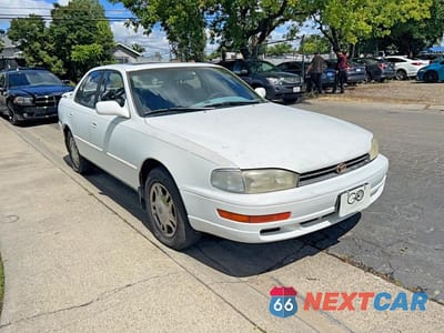 1993 TOYOTA CAMRY XLE JT2VK13E6P0152736 - główne zdjęcie licytacji z USA - miniatura