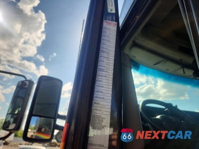 Zdjęcie 10 z 10 samochodu: 2014 KENWORTH T680 SEMI TRUCK VIN:1XKYD49X8EJ395338 - miniatura