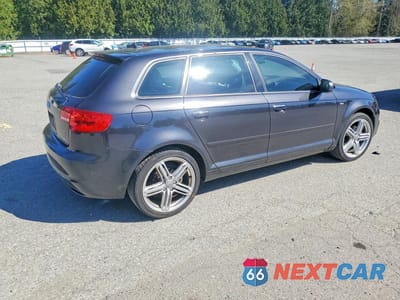 Trzecie zdjęcie samochodu z tyłu: 2013 AUDI A3 PREMIUM PLUS VIN:WAUKJAFM1DA021250 - miniatura