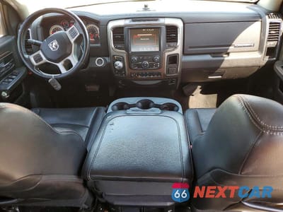 Zdjęcie 8 z 12 samochodu: 2014 RAM 1500 LARAMIE VIN:1C6RR7NM5ES100213 - miniatura