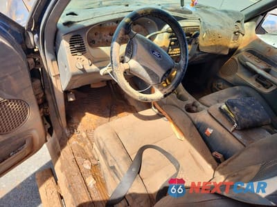 Zdjęcie 8 z 11 samochodu: 2001 FORD EXPLORER SPORT TRAC VIN:1FMZU67EX1UB91920 - miniatura