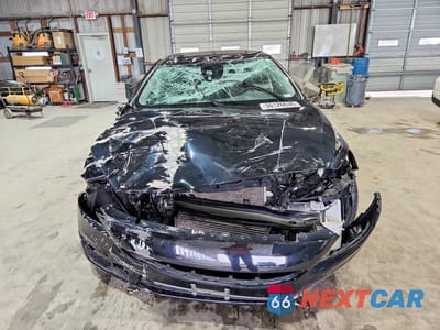 Piąte zdjęcie samochodu w środku: 2018 VOLVO S60 INSCRIPTION VIN:LYV402TK7JB172430 - miniatura