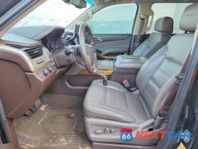 Zdjęcie 7 z 13 samochodu: 2017 GMC YUKON XL DENALI VIN:1GKS2HKJ8HR316510 - miniatura