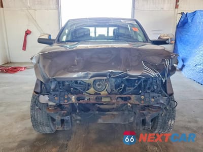 Piąte zdjęcie samochodu w środku: 2017 RAM 1500 LARAMIE VIN:1C6RR7NTXHS660613 - miniatura