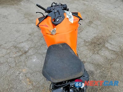Zdjęcie 6 z 8 samochodu: 2026 KTM 1290 SUPER DUKE R VIN:VBKV39406TM910632 - miniatura