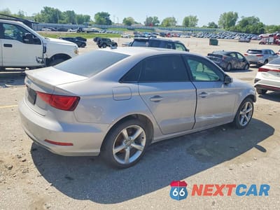 Trzecie zdjęcie samochodu z tyłu: 2015 AUDI A3 VIN:WAUACGFF7F1063001 - miniatura