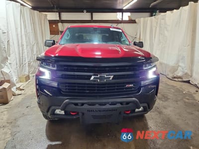 Piąte zdjęcie samochodu w środku: 2021 CHEVROLET SILVERADO K1500 LT TRAIL BOSS VIN:3GCPYFED7MG400614 - miniatura