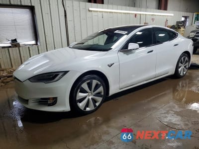 2020 TESLA MODEL S 5YJSA1E2XLF403317 - główne zdjęcie licytacji z USA - miniatura