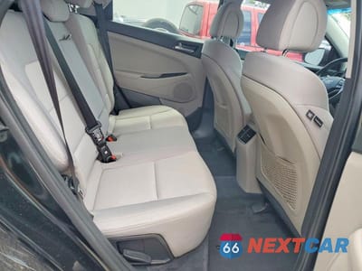 Zdjęcie 11 z 13 samochodu: 2018 HYUNDAI TUCSON VALUE VIN:KM8J33A2XJU649274 - miniatura
