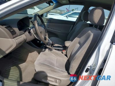 Zdjęcie 7 z 12 samochodu: 2003 TOYOTA CAMRY LE VIN:JTDBE32K730154235 - miniatura