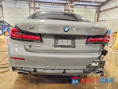 Zdjęcie 6 z 13 samochodu: 2021 BMW 530 XI VIN:WBA13BJ09MWW96802 - miniatura