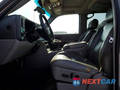 Zdjęcie 7 z 13 samochodu: 2006 GMC YUKON XL K1500 VIN:1GKFK16Z96J138482 - miniatura