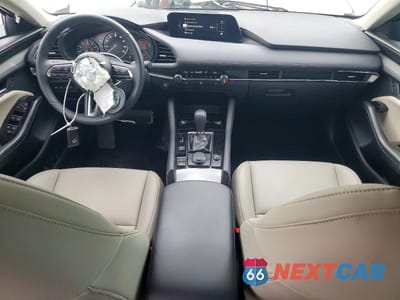 Zdjęcie 8 z 12 samochodu: 2025 MAZDA 3 PREFERRED VIN:3MZBPACM5SM471874 - miniatura