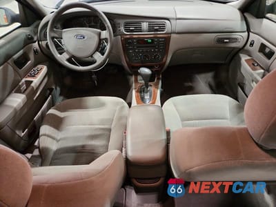 Zdjęcie 8 z 11 samochodu: 2006 FORD TAURUS SEL VIN:1FAFP56U56A227111 - miniatura