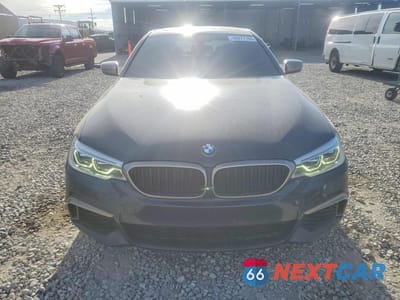 Piąte zdjęcie samochodu w środku: 2020 BMW M550XI VIN:WBAJS7C0XLBN96596 - miniatura