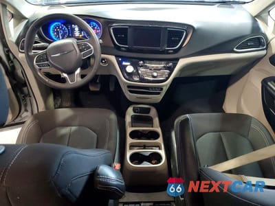Zdjęcie 8 z 14 samochodu: 2023 CHRYSLER VOYAGER LX VIN:2C4RC1CG0PR549999 - miniatura