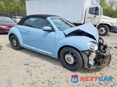 Czwarte zdjęcie samochodu z boku: 2013 VOLKSWAGEN BEETLE VIN:3VW5P7AT2DM824665 - miniatura