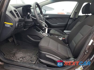 Zdjęcie 7 z 11 samochodu: 2017 KIA FORTE LX VIN:3KPFK4A73HE124659 - miniatura