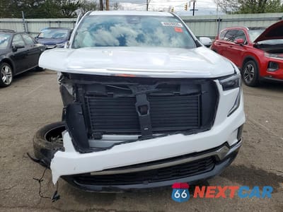 Piąte zdjęcie samochodu w środku: 2024 GMC ACADIA DENALI VIN:1GKENRKS2RJ177722 - miniatura
