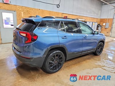 Trzecie zdjęcie samochodu z tyłu: 2024 GMC TERRAIN SLT VIN:3GKALVEG9RL387196 - miniatura