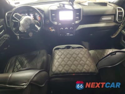 Zdjęcie 8 z 11 samochodu: 2024 RAM 2500 BIG HORN VIN:3C6UR5DJ6RG101244 - miniatura