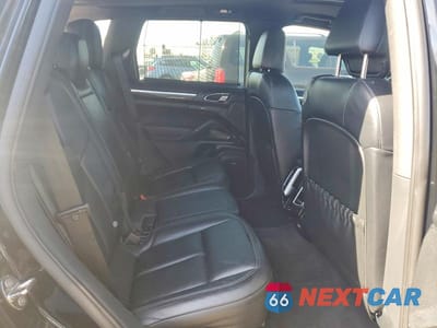 Zdjęcie 11 z 14 samochodu: 2012 PORSCHE CAYENNE VIN:WP1AA2A24CLA02624 - miniatura