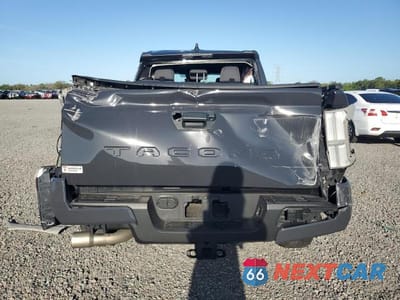 Zdjęcie 6 z 12 samochodu: 2024 TOYOTA TACOMA SR5 VIN:3TMKB5FN0RM016745 - miniatura